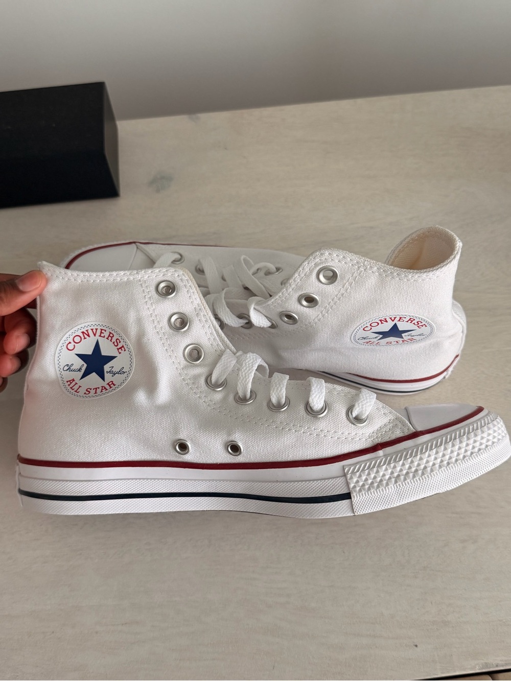 White Converse Chuck Taylor All Star High Top Sneakers! - Picture 2 of 3